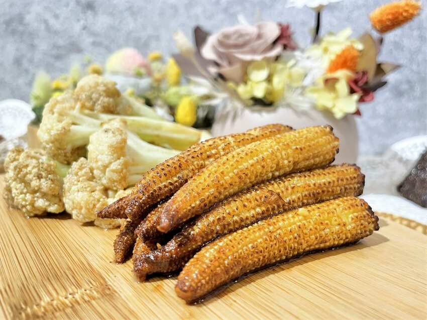 小彤帽密沾醬炸鷄排