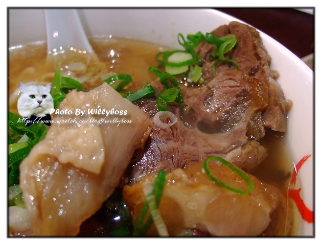 清爽卻好吃的牛肉麵-牛店(台北萬華)