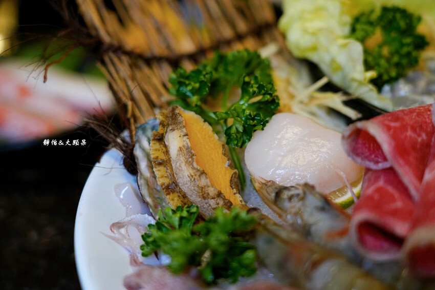 丰明殿 第一涮涮鍋殿堂 圓山殿，冰淇淋、飲料無限自助，圓山站