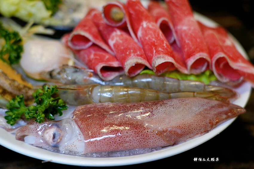 丰明殿 第一涮涮鍋殿堂 圓山殿，冰淇淋、飲料無限自助，圓山站