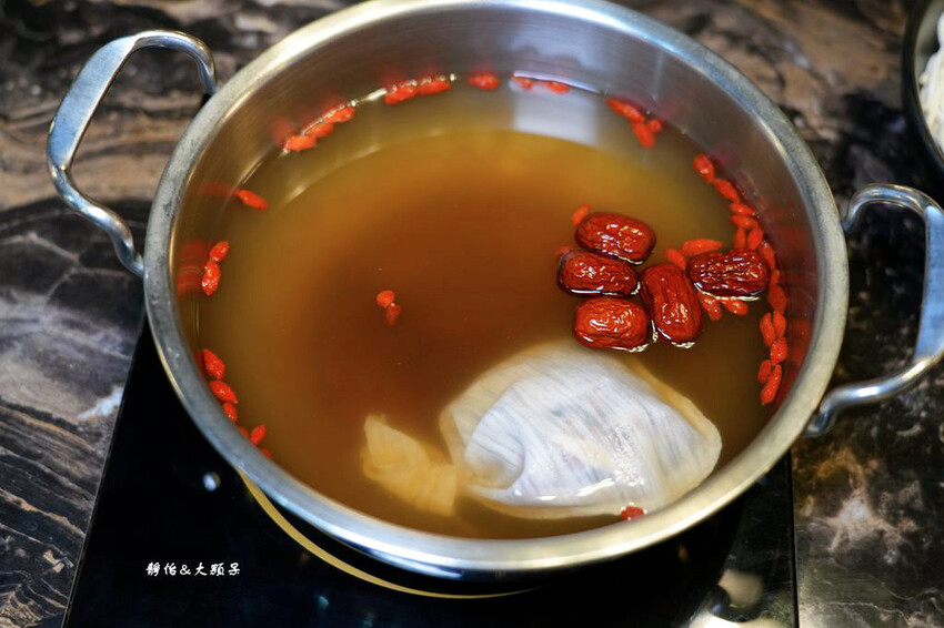 丰明殿 第一涮涮鍋殿堂 圓山殿，冰淇淋、飲料無限自助，圓山站