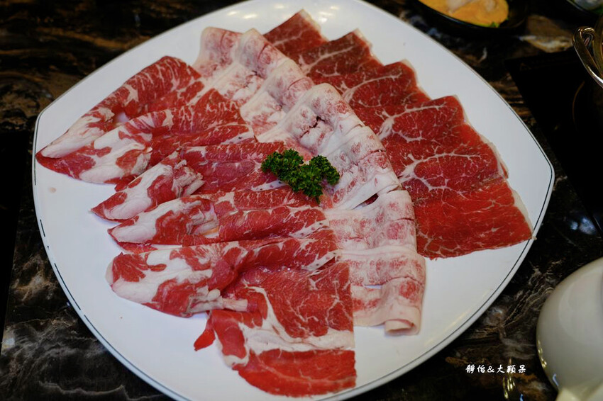 丰明殿 第一涮涮鍋殿堂 圓山殿，冰淇淋、飲料無限自助，圓山站