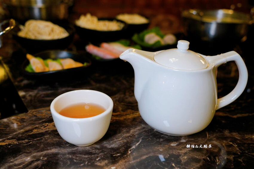 丰明殿 第一涮涮鍋殿堂 圓山殿，冰淇淋、飲料無限自助，圓山站