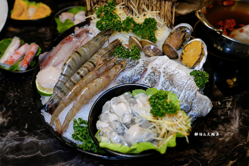 丰明殿 第一涮涮鍋殿堂 圓山殿，冰淇淋、飲料無限自助，圓山站