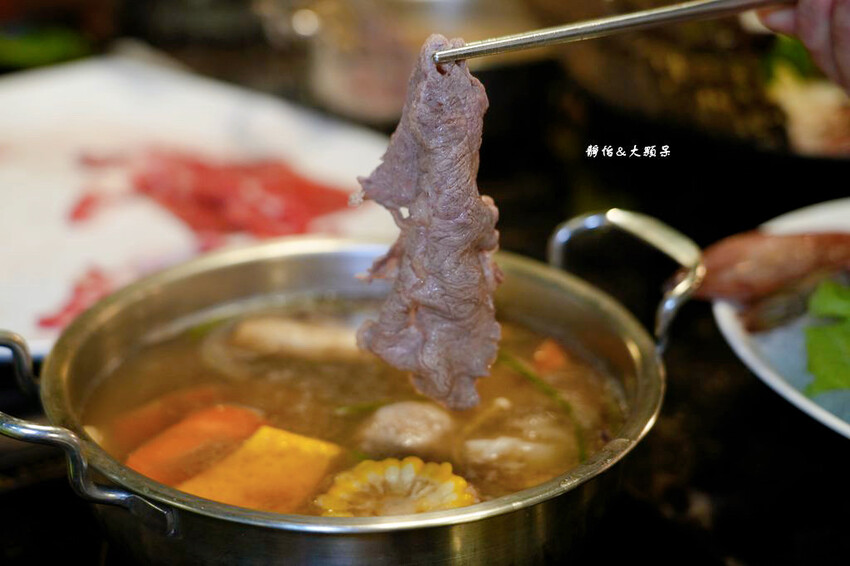 丰明殿 第一涮涮鍋殿堂 圓山殿，冰淇淋、飲料無限自助，圓山站