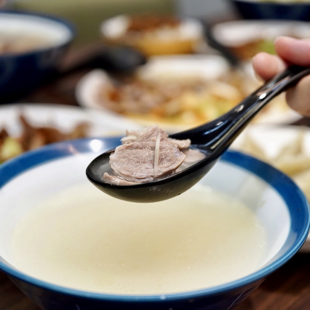 雲林美食推薦｜土庫張家牛肉麵│玩雲林必吃x舒適用餐環境│滷味