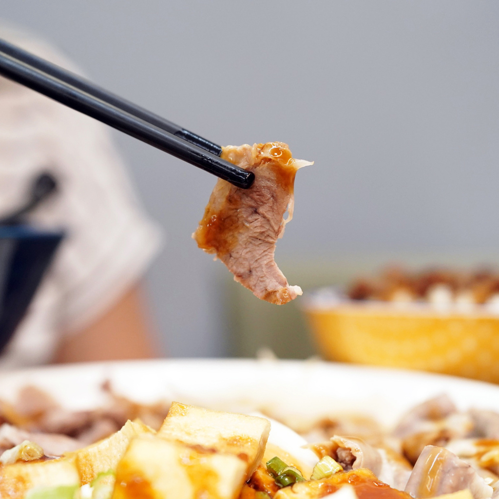 雲林美食推薦｜土庫張家牛肉麵│玩雲林必吃x舒適用餐環境│滷味