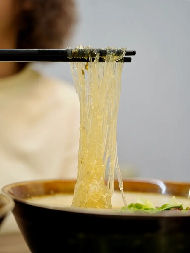 【雲林土庫美食推薦】張家牛肉麵|手切厚牛肉湯甜不膩,中藥滷味