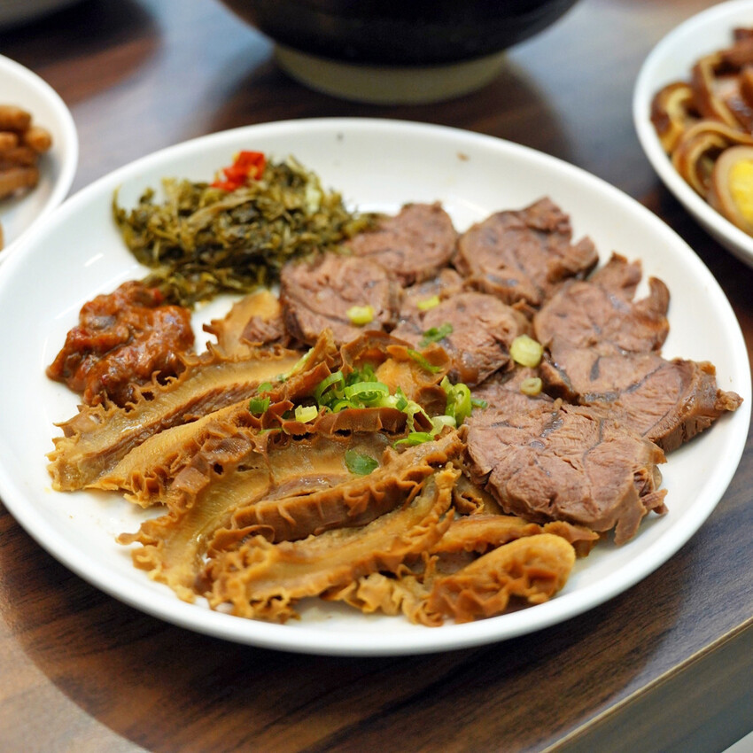 【雲林美食】土庫張家牛肉麵，在地老饕的私房推薦，牛腱心軟嫩帶