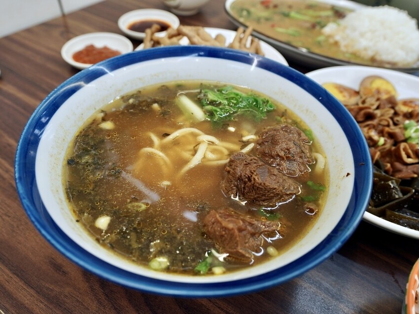 【雲林土庫美食】在地人才知道的神店!張家牛肉麵激推滷味+水餃 【雲林土庫美食】在地人才知道的神店!張家牛肉麵激推滷味+水餃