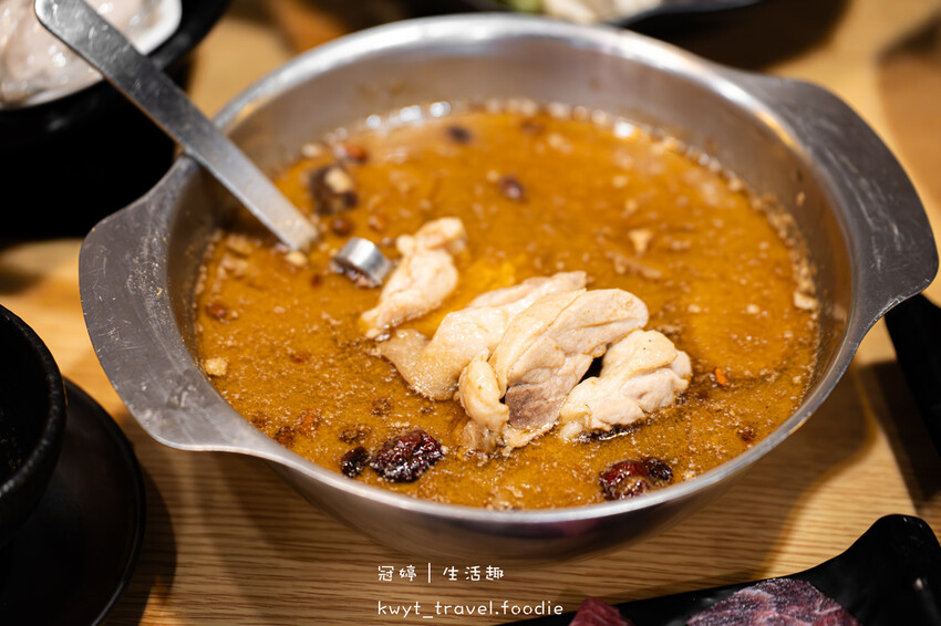 桃園火鍋吃到飽_山崎昆布鍋物藝文店，260元實現蔬菜自由，四