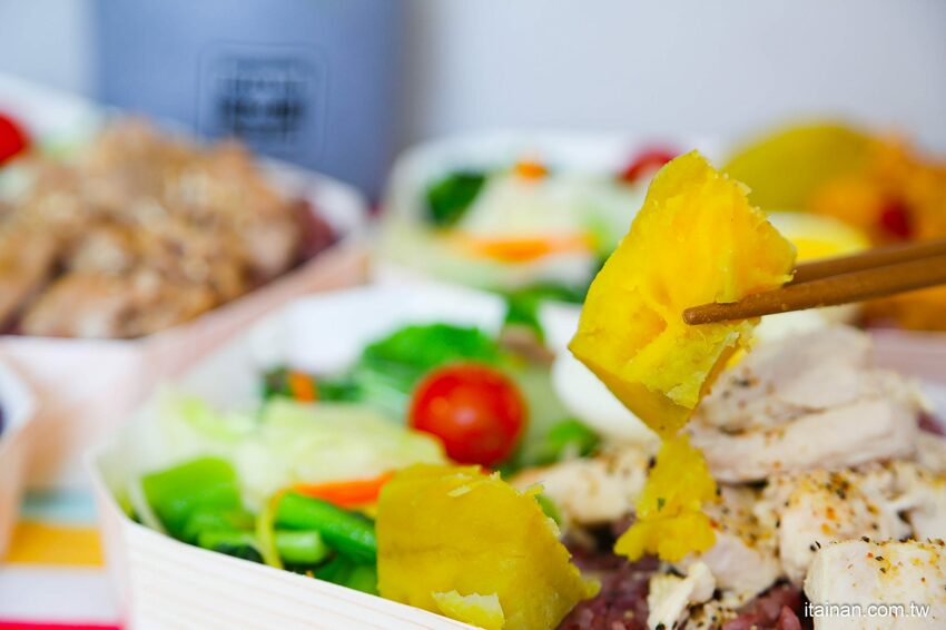 台南最美的便當店!低卡餐盒你不用再吃得很委屈很厭世!!來「開心製造所」開心吃飯、吃飯開心吧!! - 台南好Food遊