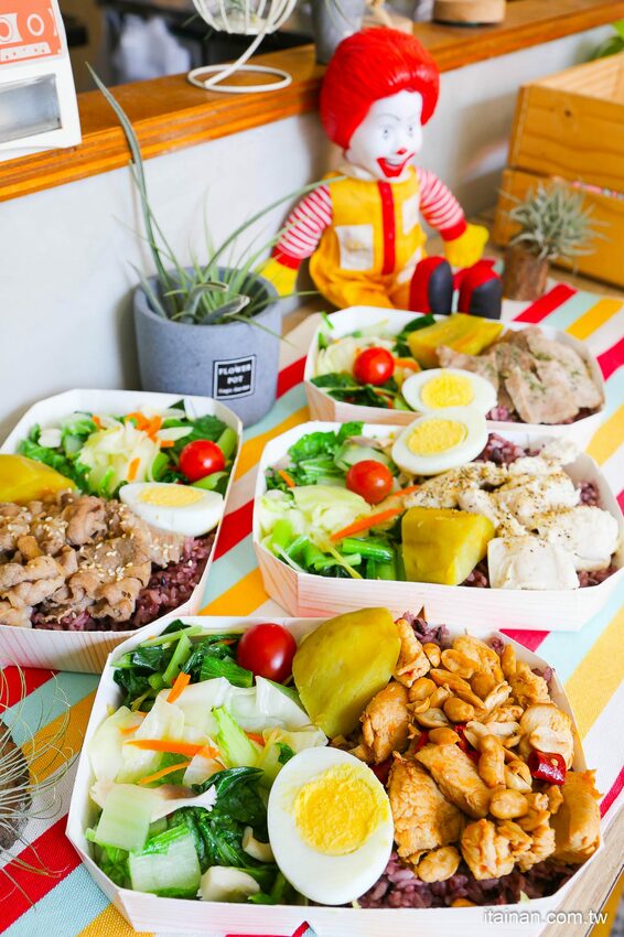 台南最美的便當店!低卡餐盒你不用再吃得很委屈很厭世!!來「開心製造所」開心吃飯、吃飯開心吧!! - 台南好Food遊