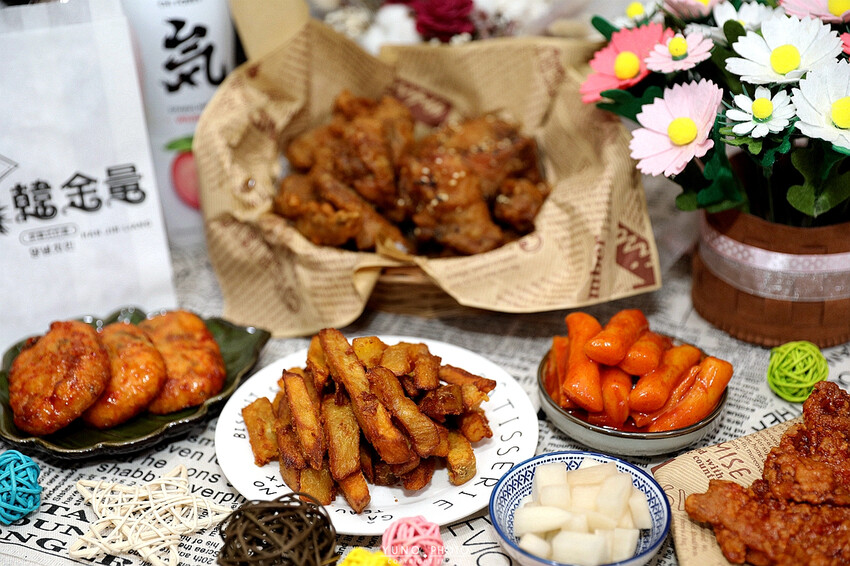 不用飛韓國 路邊攤韓式炸雞底加啦!辣的夠味的辣炒年糕搭配韓式炸雞 營業到凌晨一點半