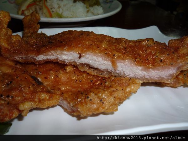金滿園排骨(原金園排骨):外酥內嫩的排骨飯--金滿園排骨飯体驗心得