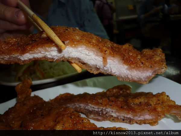 金滿園排骨(原金園排骨):外酥內嫩的排骨飯--金滿園排骨飯体驗心得