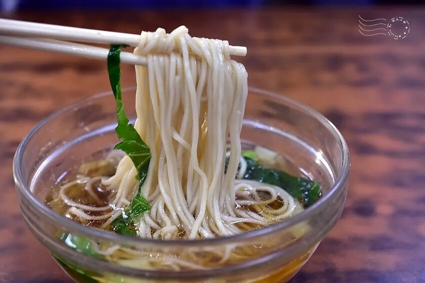 西門町【金滿園排骨】陽春麵 西門町【金滿園排骨】陽春麵