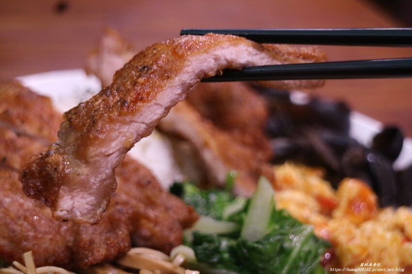 【台北萬華區】萬華美食60年老店『麗珠什錦麵』到底是麗珠什錦麵好吃,還是名廚什錦麵好吃?