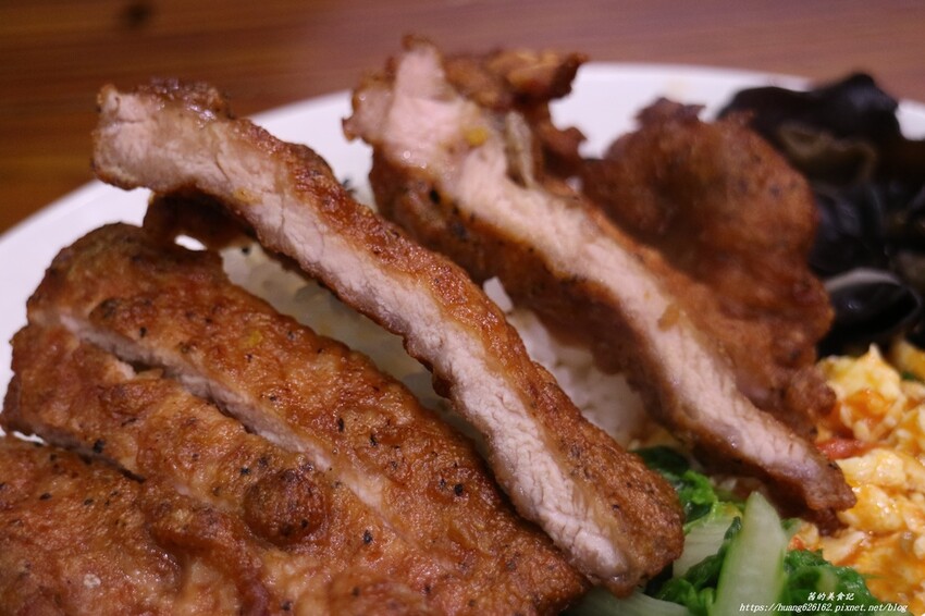 【台北萬華區】萬華美食60年老店『麗珠什錦麵』到底是麗珠什錦麵好吃,還是名廚什錦麵好吃?