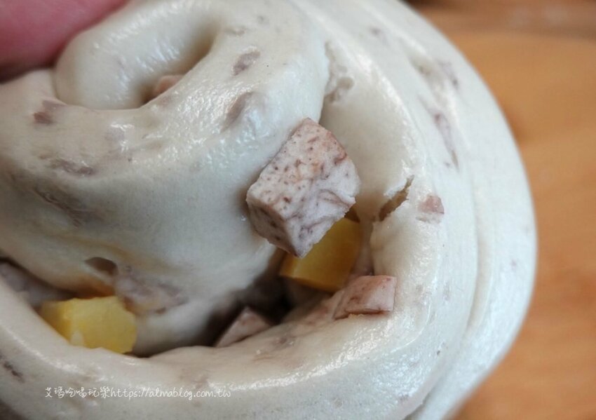 〖元氣genki包子〗讓外地鄉民吃驚！北部10元也能買到鮮肉包．大菜獅子頭也包進去．大家買都是一大袋 - 艾瑪▪ 享受吃喝玩樂札記