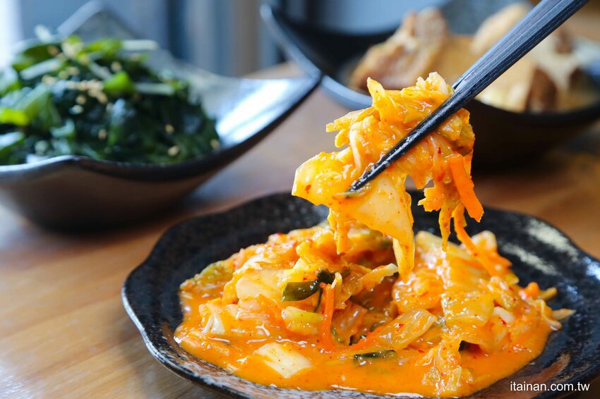 燒肉飯加溫泉蛋居然只要50元!!台南海安路「食之樂」在地美食私房料理(打卡送溫泉蛋) - 台南好Food遊