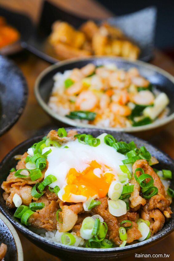 燒肉飯加溫泉蛋居然只要50元!!台南海安路「食之樂」在地美食私房料理(打卡送溫泉蛋) - 台南好Food遊
