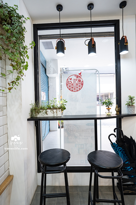 健康純粹的堅果禮盒，五月特別推出母親節禮盒，堅果加有機茶包，與最愛的家人享受美好的時光．綠禾苑 @Irenes 食旅．時旅