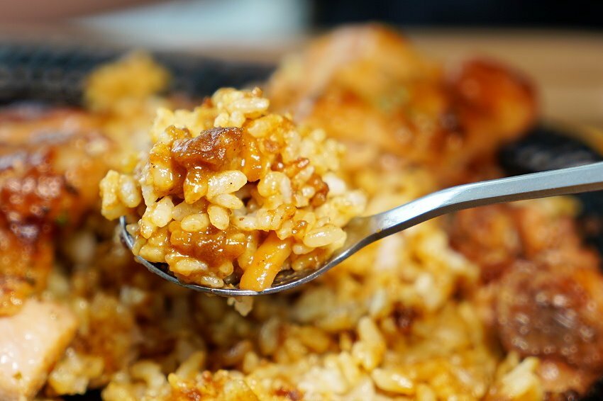 【彰化員林】王牪牛排.2D漫畫+軌道自動送餐的平價牛排店,好拍又好吃!