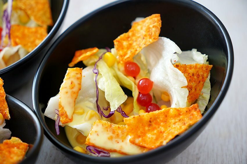 【彰化員林】王牪牛排.2D漫畫+軌道自動送餐的平價牛排店,好拍又好吃!