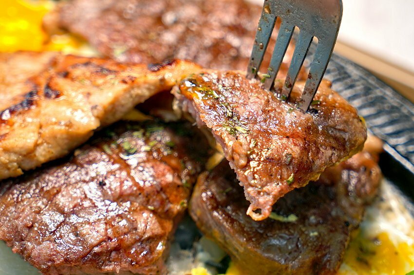 【彰化員林】王牪牛排.2D漫畫+軌道自動送餐的平價牛排店,好拍又好吃!