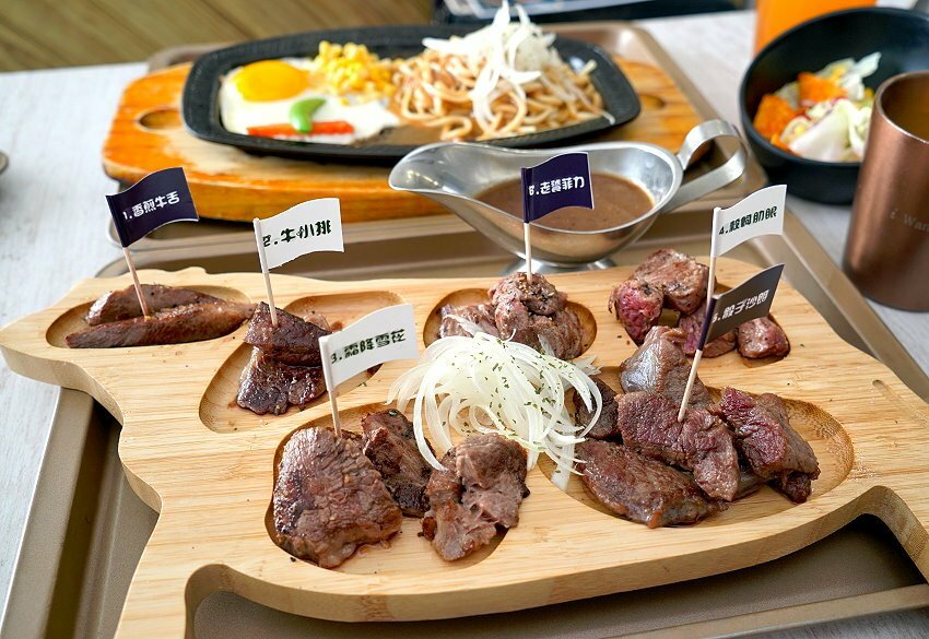 【彰化員林】王牪牛排.2D漫畫+軌道自動送餐的平價牛排店,好拍又好吃!