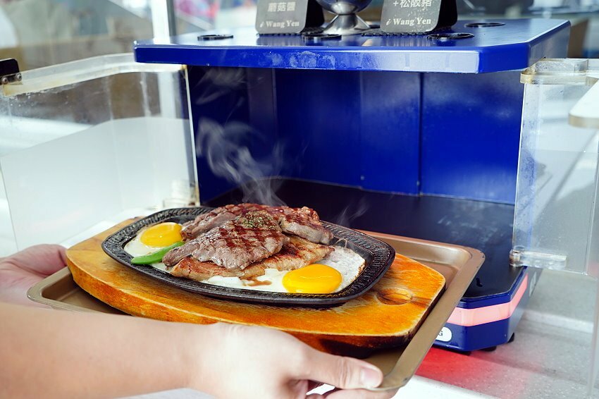 【彰化員林】王牪牛排.2D漫畫+軌道自動送餐的平價牛排店,好拍又好吃!