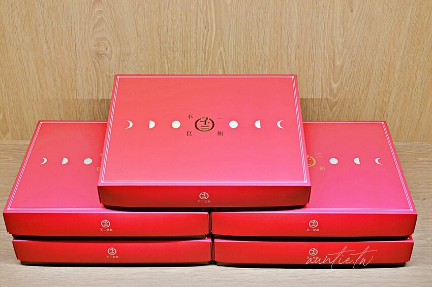 【台中】不二糕餅 (原不二製餅),酥鬆香濃吃到猛掉渣,台中蛋黃酥推薦