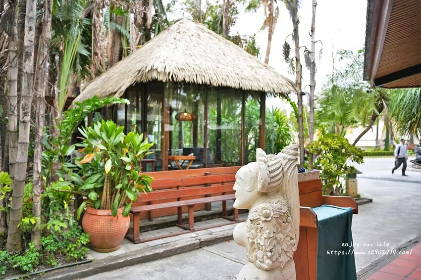 高雄泰菜攻略！夜泰美淨園農場店玻璃屋包廂超有Fu，親子同遊的好去處。