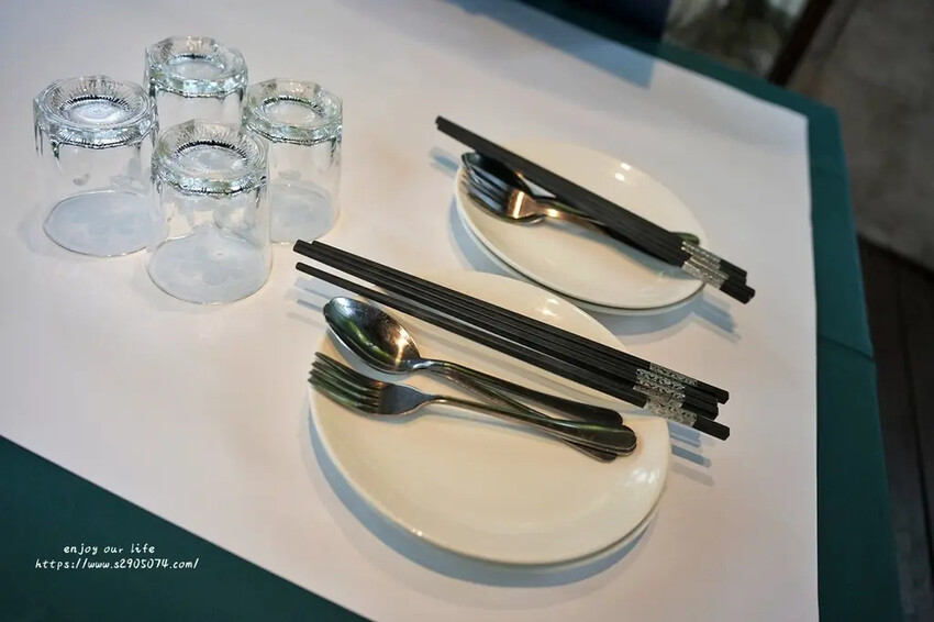 高雄泰菜攻略！夜泰美淨園農場店玻璃屋包廂超有Fu，親子同遊的好去處。