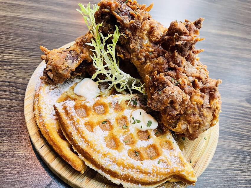 【ABV美式餐酒館】台北東區大安區美式餐廳推薦!以十九世紀淘金潮為發想,開礦拓荒極具野性的西部風格│300款的世界精釀啤酒任你挑│快揪三五好友一起大烤吃肉大口喝酒!