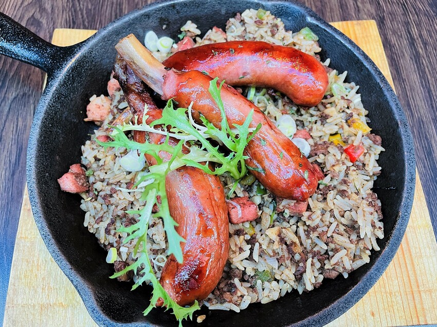 【ABV美式餐酒館】台北東區大安區美式餐廳推薦!以十九世紀淘金潮為發想,開礦拓荒極具野性的西部風格│300款的世界精釀啤酒任你挑│快揪三五好友一起大烤吃肉大口喝酒!