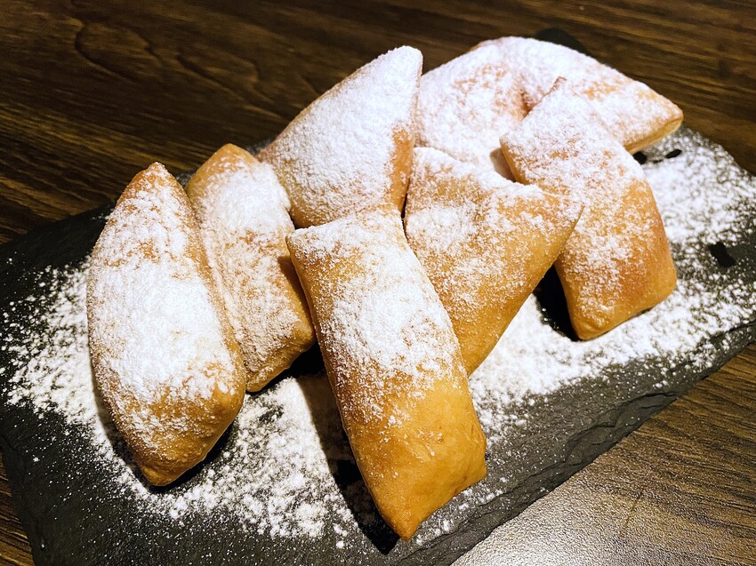 【ABV美式餐酒館】台北東區大安區美式餐廳推薦!以十九世紀淘金潮為發想,開礦拓荒極具野性的西部風格│300款的世界精釀啤酒任你挑│快揪三五好友一起大烤吃肉大口喝酒!