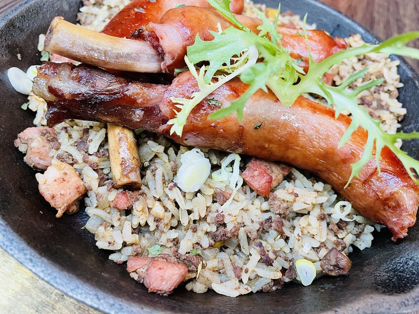 【ABV美式餐酒館】台北東區大安區美式餐廳推薦!以十九世紀淘金潮為發想,開礦拓荒極具野性的西部風格│300款的世界精釀啤酒任你挑│快揪三五好友一起大烤吃肉大口喝酒!