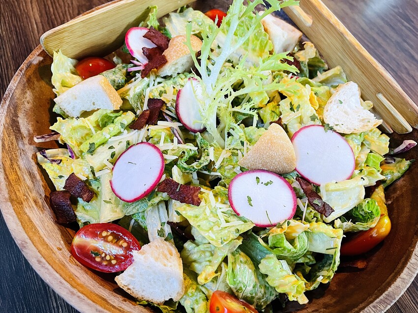 【ABV美式餐酒館】台北東區大安區美式餐廳推薦!以十九世紀淘金潮為發想,開礦拓荒極具野性的西部風格│300款的世界精釀啤酒任你挑│快揪三五好友一起大烤吃肉大口喝酒!