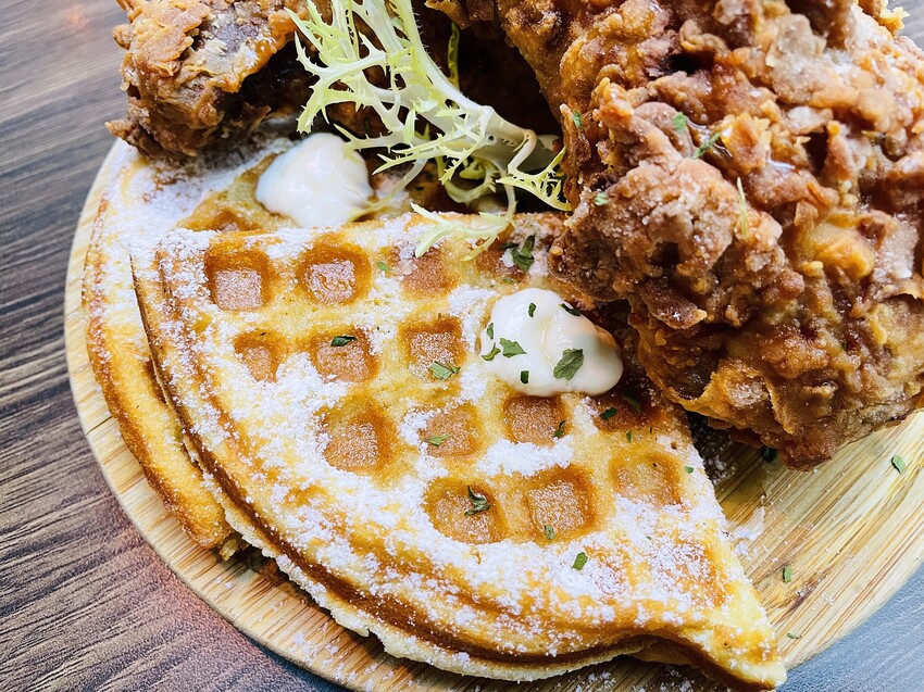 【ABV美式餐酒館】台北東區大安區美式餐廳推薦!以十九世紀淘金潮為發想,開礦拓荒極具野性的西部風格│300款的世界精釀啤酒任你挑│快揪三五好友一起大烤吃肉大口喝酒!