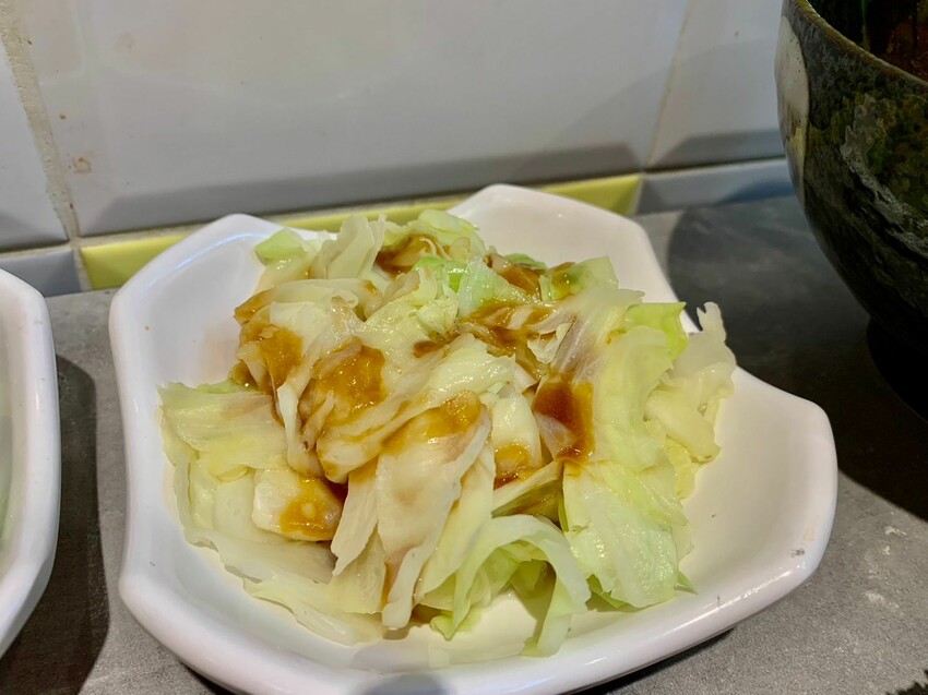 【台北】台北車站美食｜星島海南雞飯 超軟嫩滑Q大塊海南雞、濃郁浮誇叻沙海鮮麵 口味道地 料好實在