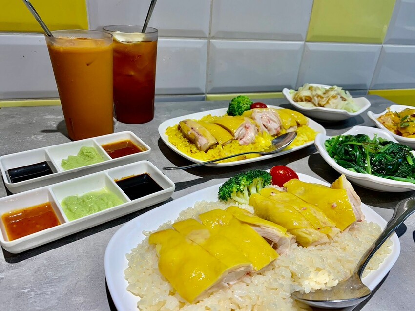 【台北】台北車站美食｜星島海南雞飯 超軟嫩滑Q大塊海南雞、濃郁浮誇叻沙海鮮麵 口味道地 料好實在