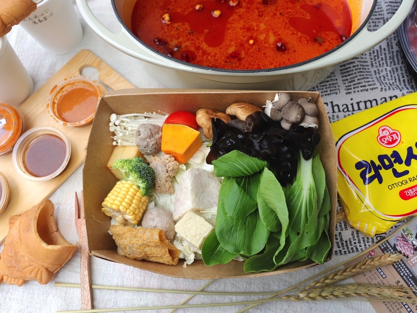 和牛涮 日式鍋物放題 台南中華西店：王品集團旗下的和牛涮涮火鍋吃到飽也推出外帶定食.和牛鍋物.讓你宅在家也能吃好又吃飽｜台南外帶外送美食推薦.Uber eats - 進食的巨鼠