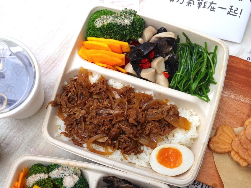 和牛涮 日式鍋物放題 台南中華西店：王品集團旗下的和牛涮涮火鍋吃到飽也推出外帶定食.和牛鍋物.讓你宅在家也能吃好又吃飽｜台南外帶外送美食推薦.Uber eats - 進食的巨鼠