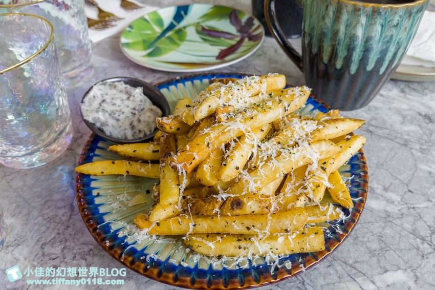 [台北美食]Gumgum Green Garden Good 101花園店/沙灘仙人掌峇里島風格直接搬進餐廳裡/台北網美餐廳推薦