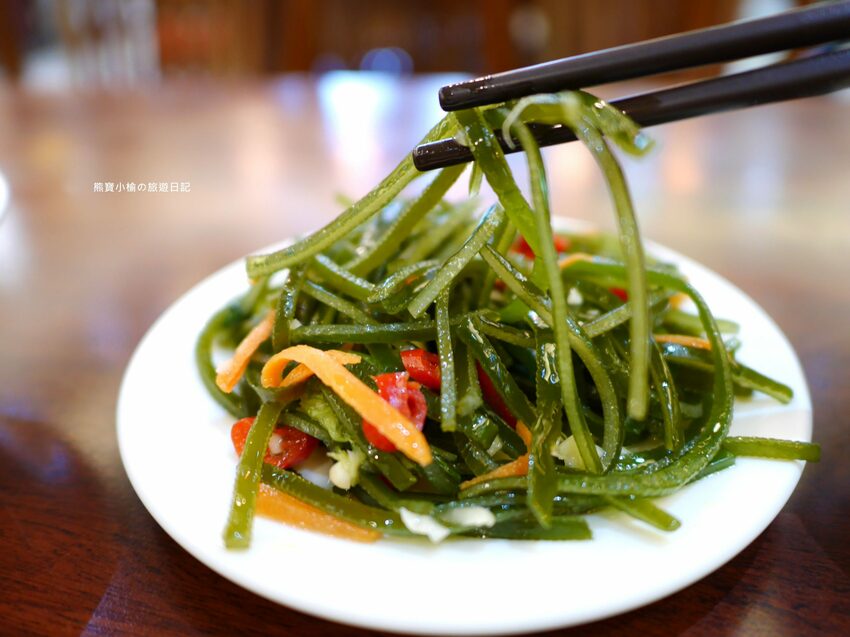 【新竹竹北美食】頂廂園正北方麵食館,每人低消80元起,內用熱豆漿、薑汁豆花、小米粥免費享用,竹北高CP值午餐晚餐推薦!內文附詳細菜單價位介紹。 @熊寶小榆の旅遊日記