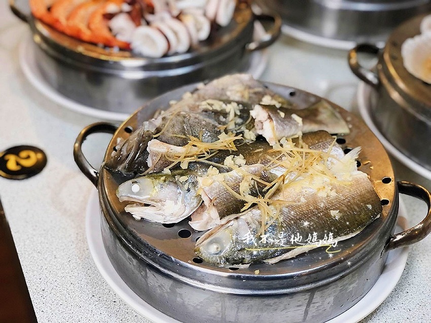 二月牌沙茶爐 沙茶爐,海鮮爐,海鮮蒸鍋,環狀線美食,台北海鮮塔,新莊海鮮塔,新莊現流海鮮,新莊汕頭火鍋,新莊幸福站美食,新莊美食,環狀線海鮮,新莊大份量火鍋