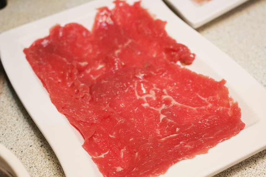 二月牌沙茶爐 沙茶爐,海鮮爐,海鮮蒸鍋,環狀線美食,台北海鮮塔,新莊海鮮塔,新莊現流海鮮,新莊汕頭火鍋,新莊幸福站美食,新莊美食,環狀線海鮮,新莊大份量火鍋