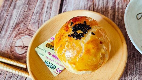 不需要加熱就會流沙！加熱之後還會爆漿！2022年必買的爆漿奶皇流芯！一口咬下，滿滿的鹹蛋黃的香味，讓人深